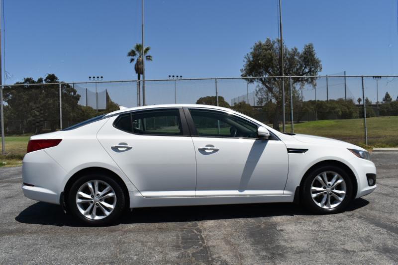 Kia Optima LX AT 2013