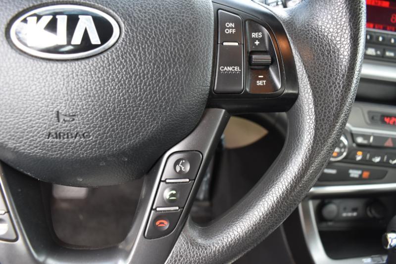Kia Optima LX AT 2013