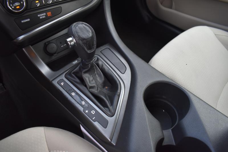 Kia Optima LX AT 2013