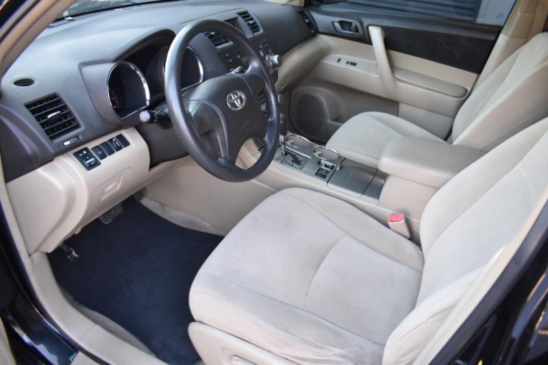 Toyota Highlander  2010