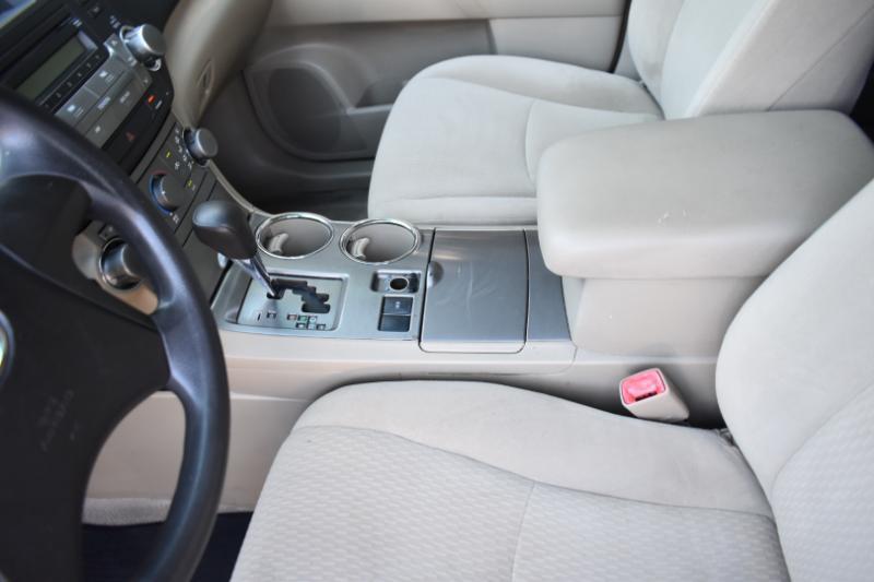 Toyota Highlander  2010