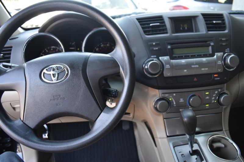 Toyota Highlander  2010
