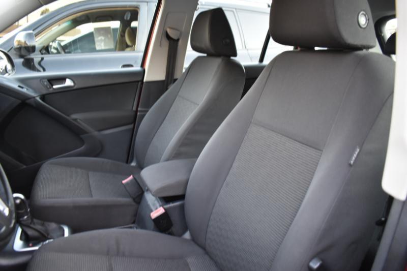 Volkswagen Tiguan S 2013