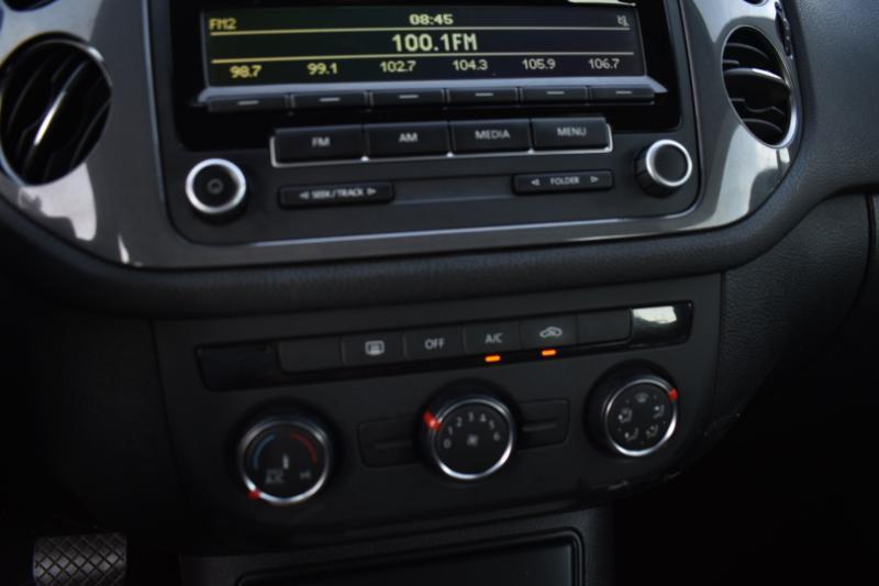 Volkswagen Tiguan S 2013