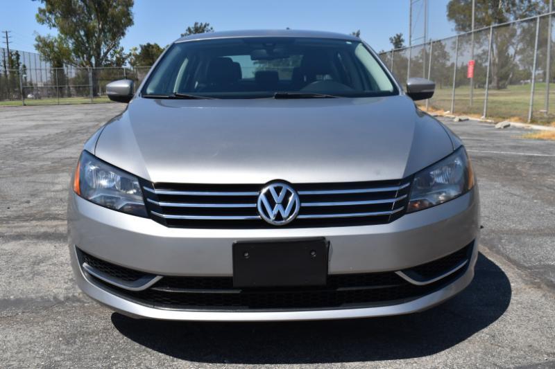 Volkswagen Passat 2.5L SE AT 2013