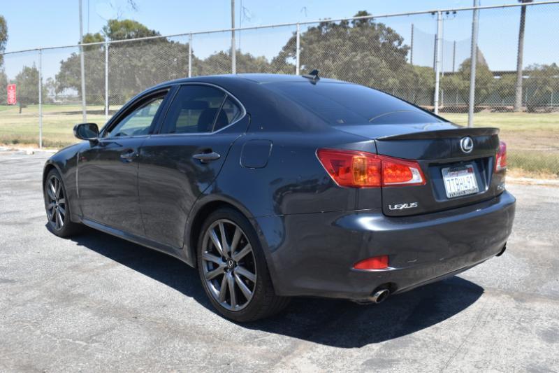 Lexus IS  2010
