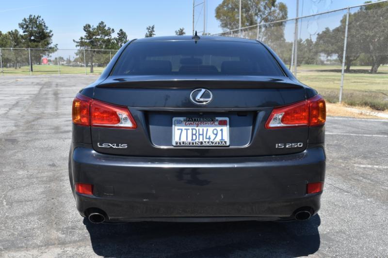 Lexus IS  2010