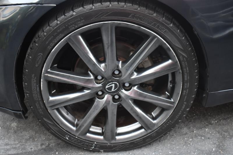 Lexus IS  2010