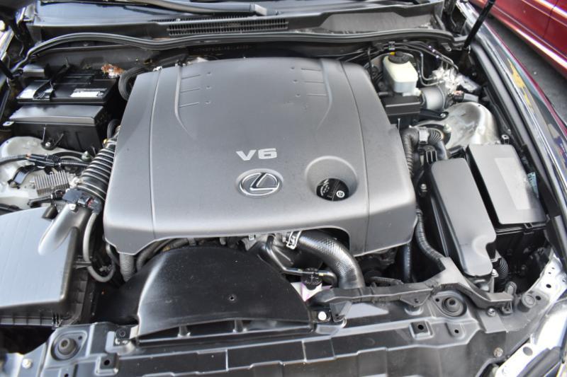 Lexus IS  2010