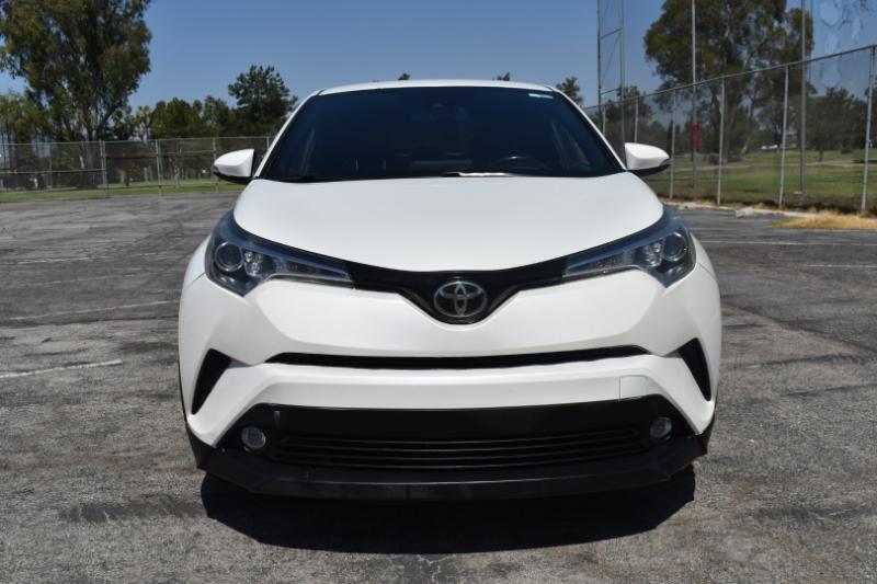 Toyota C-HR XLE 2018