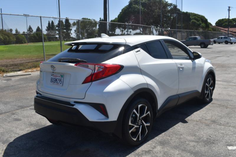 Toyota C-HR XLE 2018