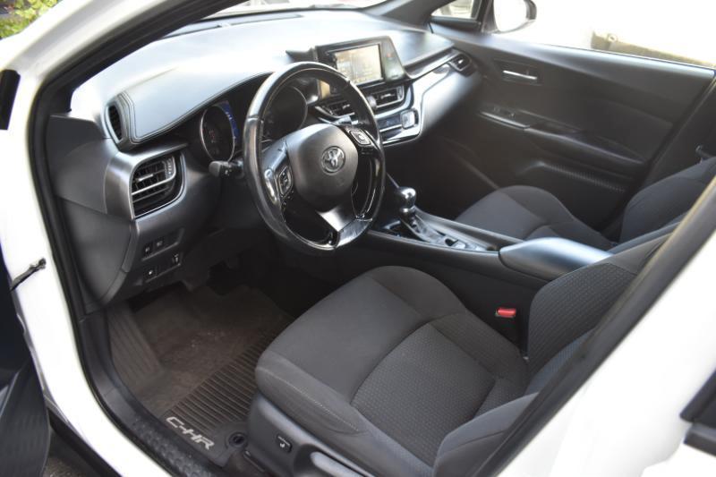 Toyota C-HR XLE 2018