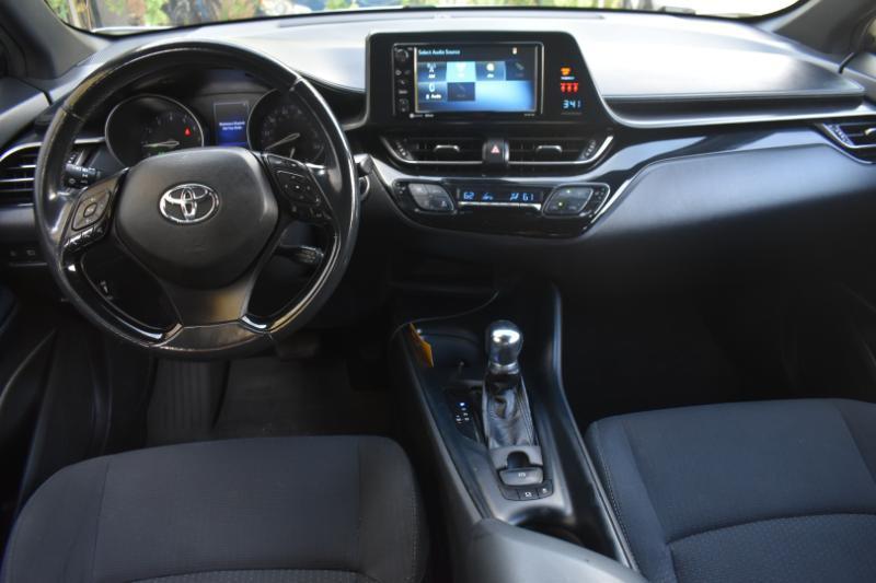 Toyota C-HR XLE 2018
