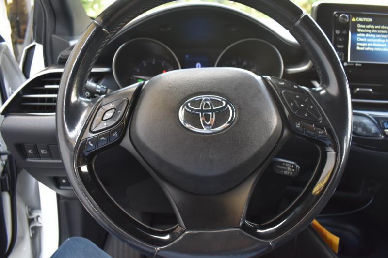 Toyota C-HR XLE 2018