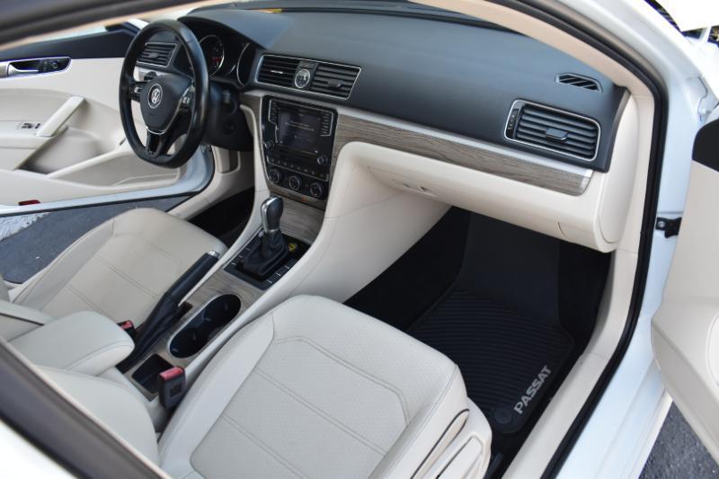Volkswagen Passat SE 6A 2017
