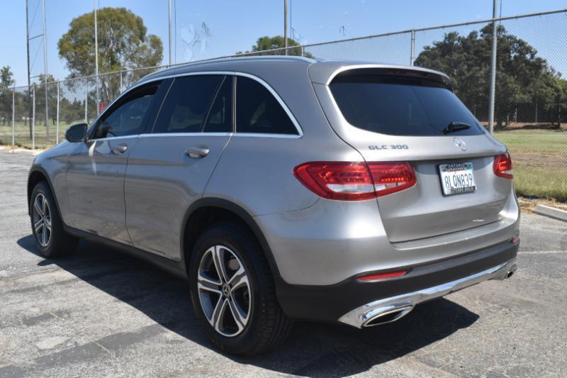 Mercedes-Benz GLC-Class GLC300 2019
