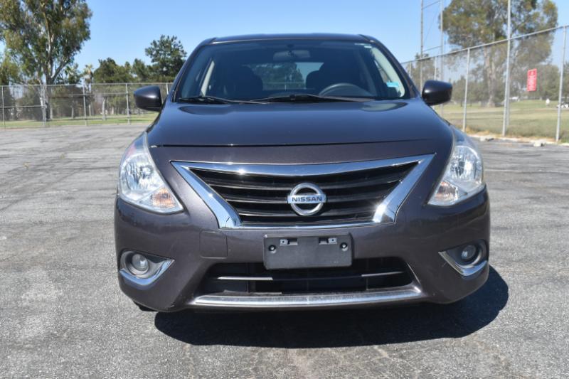 Nissan Versa 1.6 SV Sedan 2015
