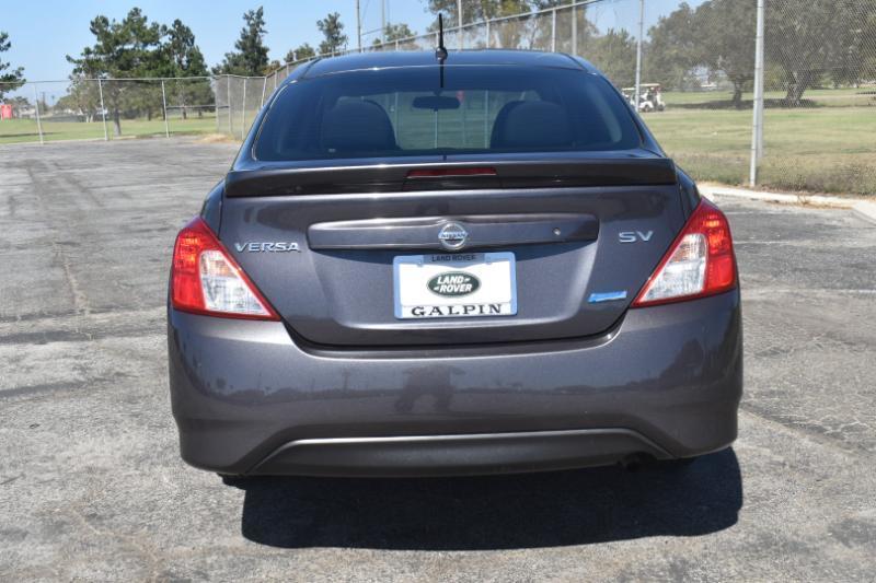 Nissan Versa 1.6 SV Sedan 2015