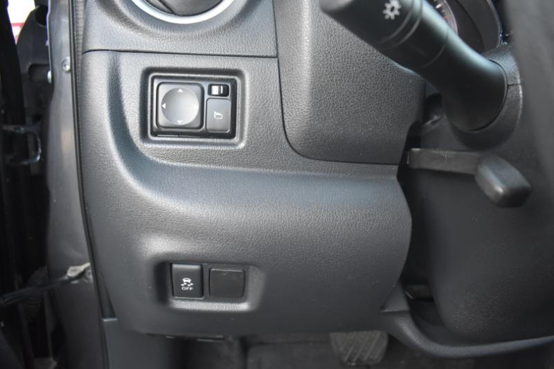 Nissan Versa 1.6 SV Sedan 2015