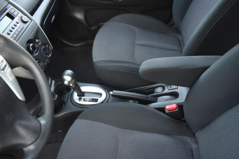 Nissan Versa 1.6 SV Sedan 2015