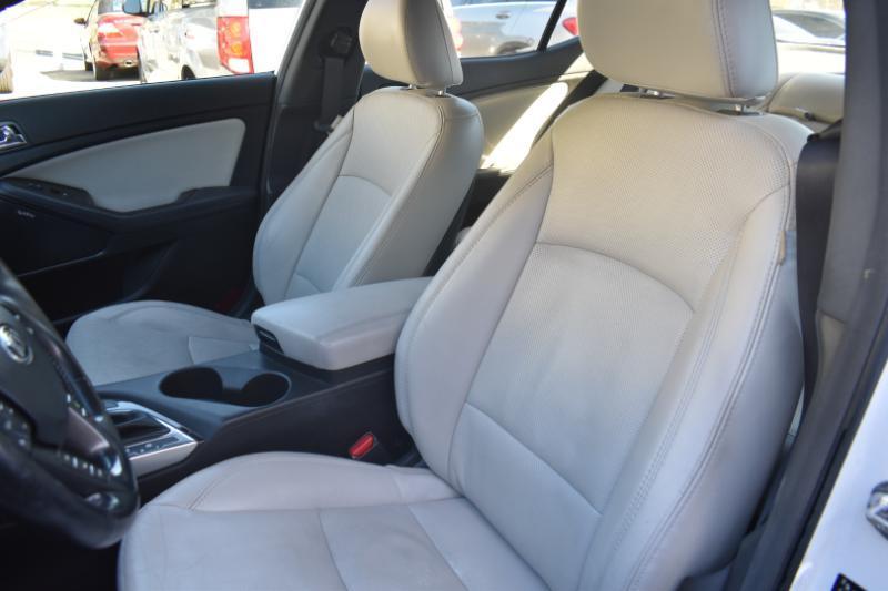 Kia Optima SXL Turbo 4D Sedan 2013