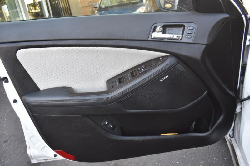 Kia Optima SXL Turbo 4D Sedan 2013