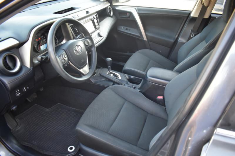 Toyota RAV4 XLE FWD 2013