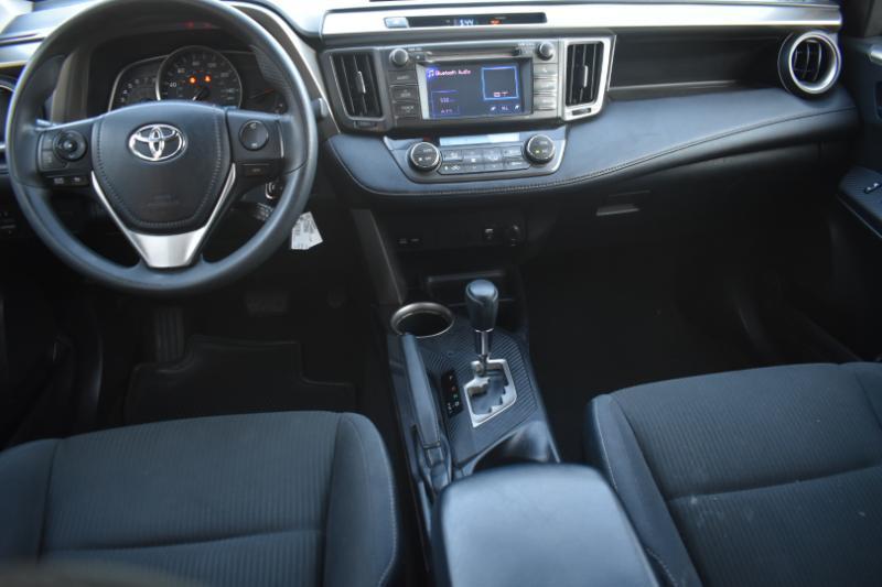 Toyota RAV4 XLE FWD 2013