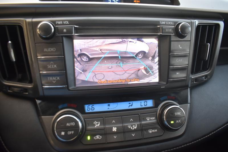 Toyota RAV4 XLE FWD 2013