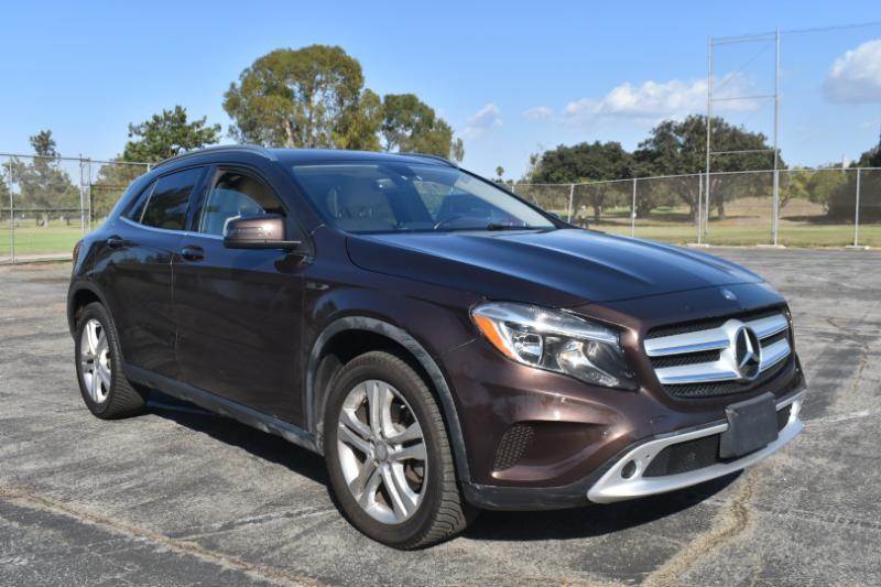 Mercedes-Benz GLA-Class GLA250 4MATIC 2015
