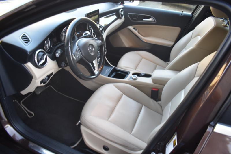 Mercedes-Benz GLA-Class GLA250 4MATIC 2015