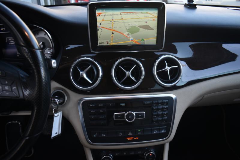 Mercedes-Benz GLA-Class GLA250 4MATIC 2015