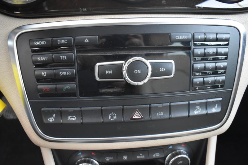 Mercedes-Benz GLA-Class GLA250 4MATIC 2015