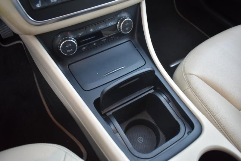 Mercedes-Benz GLA-Class GLA250 4MATIC 2015