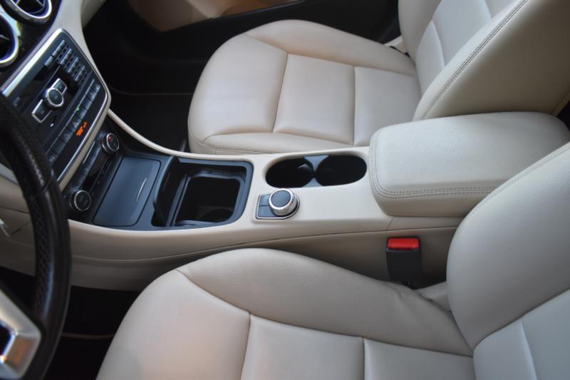 Mercedes-Benz GLA-Class GLA250 4MATIC 2015