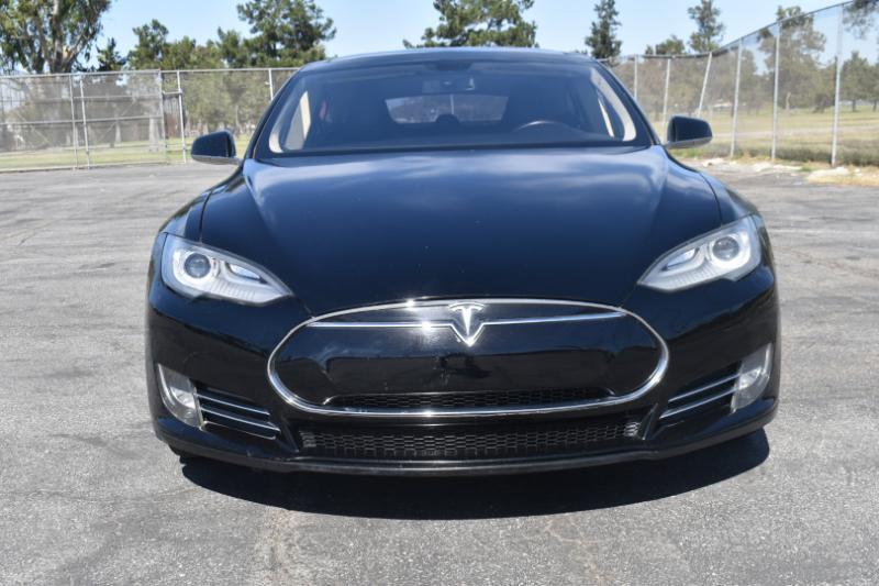Tesla Model S 85 2013