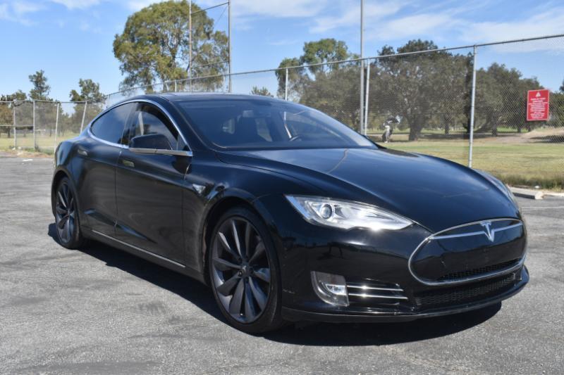 Tesla Model S 85 2013