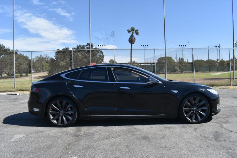 Tesla Model S 85 2013