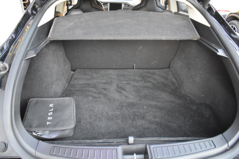Tesla Model S 85 2013