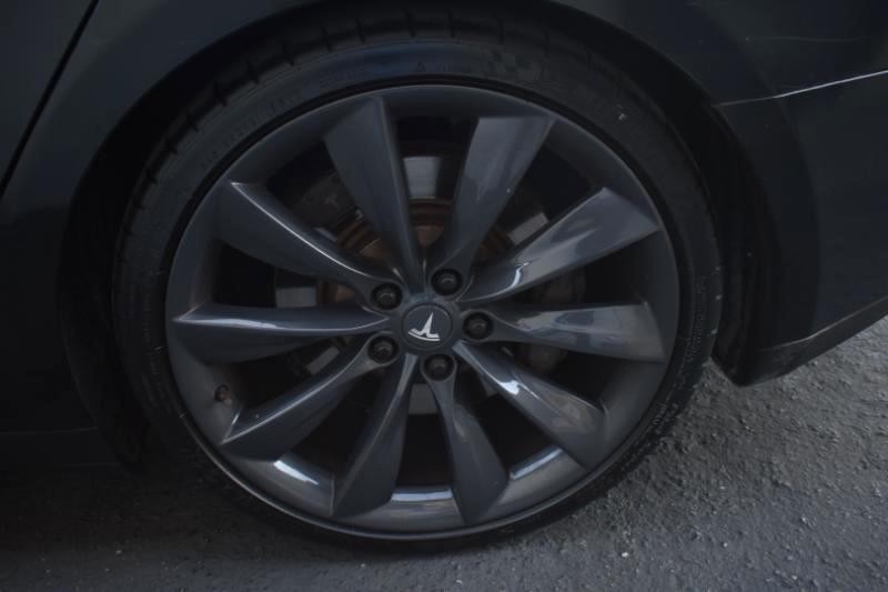 Tesla Model S 85 2013