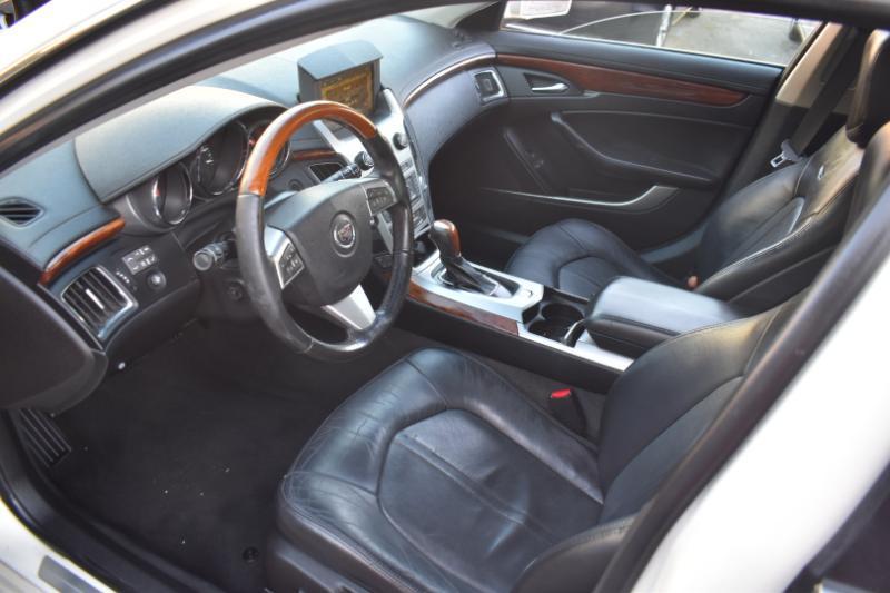 Cadillac CTS Sport Wagon 3.6L Premium w/Navi 2010