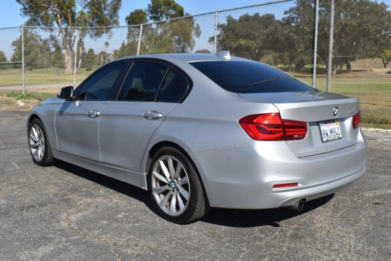 BMW 3-Series 320i Sedan 2018