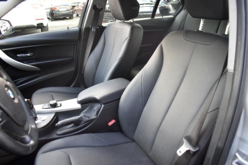 BMW 3-Series 320i Sedan 2018