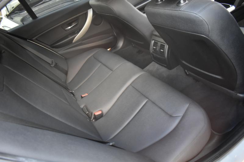 BMW 3-Series 320i Sedan 2018