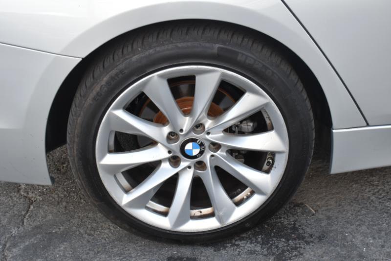 BMW 3-Series 320i Sedan 2018