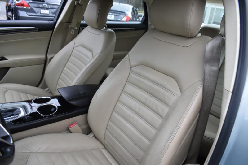 Ford Fusion Hybrid SE 2013