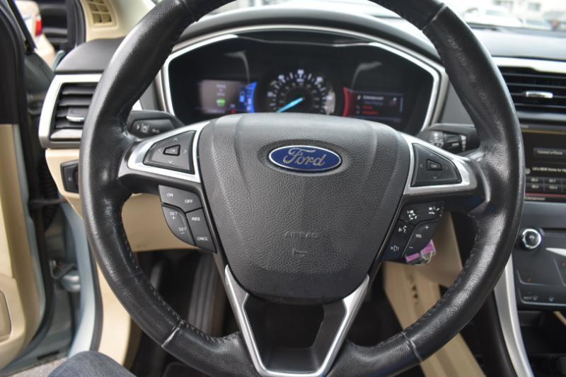 Ford Fusion Hybrid SE 2013