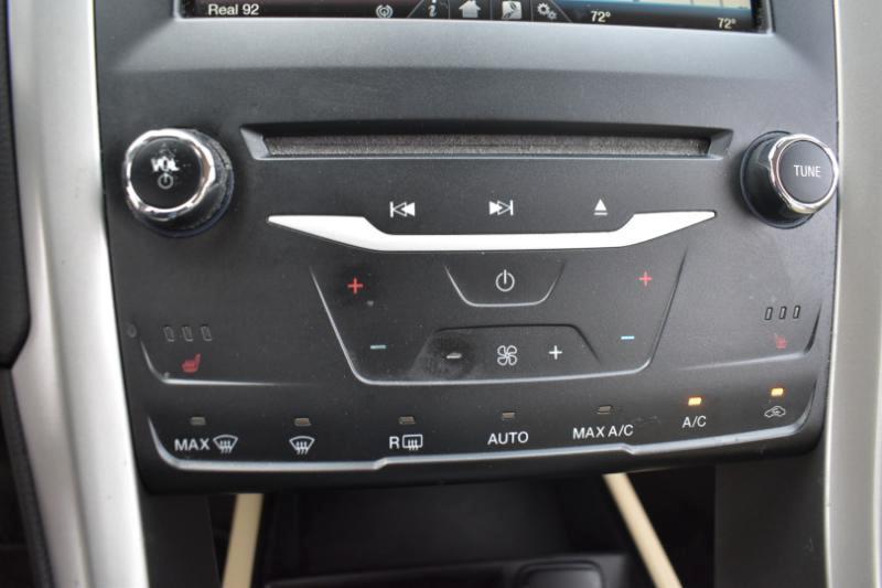 Ford Fusion Hybrid SE 2013