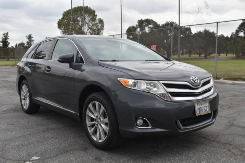 Toyota Venza LE I4 FWD 2013
