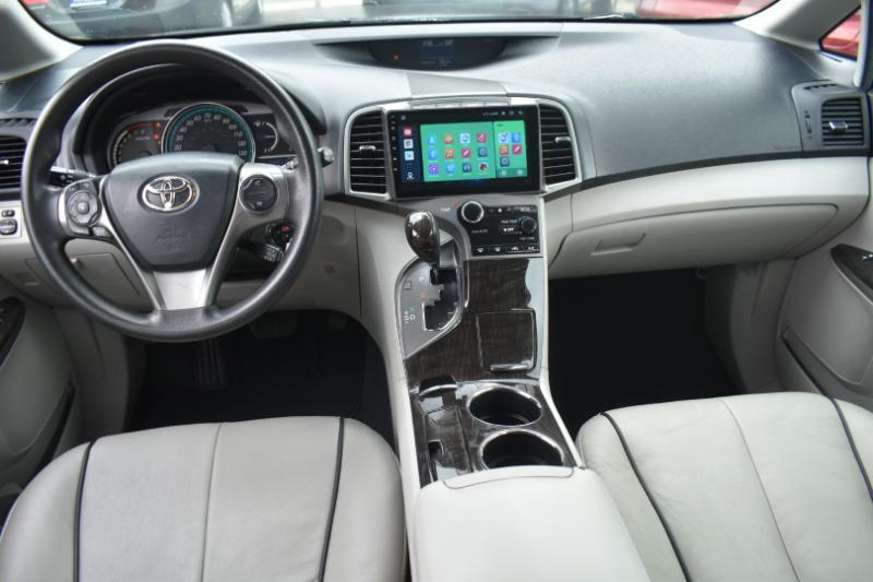 Toyota Venza LE I4 FWD 2013